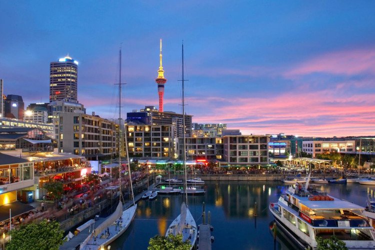 Bản đồ chính trị của New Zealand, thể hiện vị trí độc lập và các đảo chính