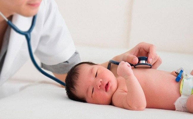 Biểu đồ minh họa hệ tiêu hóa khỏe mạnh của trẻ nhỏ, nhấn mạnh tầm quan trọng của lợi khuẩn và công thức Symbiotic trong sữa Aptamil New Zealand số 1 380g.