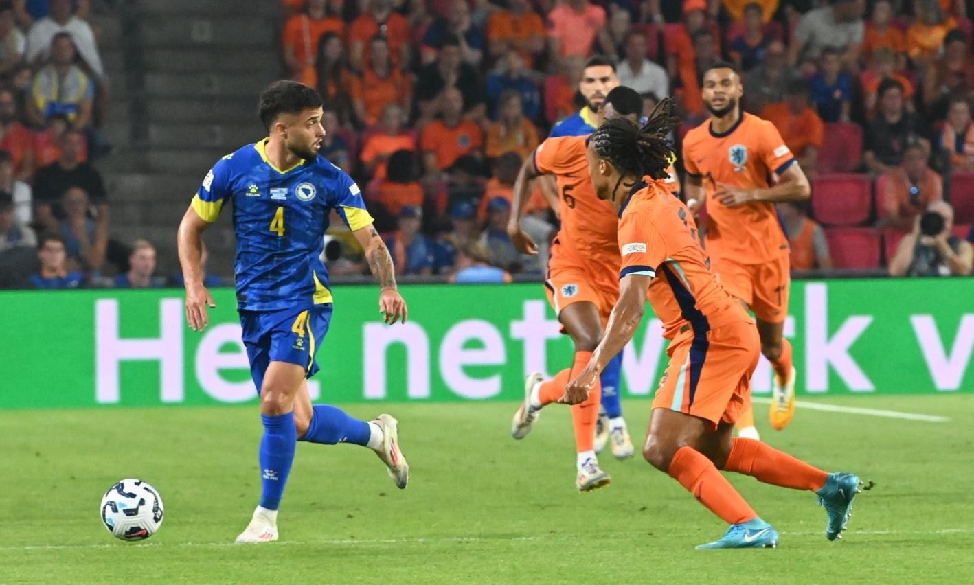Các cầu thủ Hungary tập luyện chuẩn bị cho trận đấu quan trọng tại Nations League