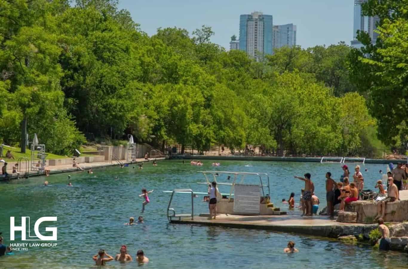 Các địa điểm du lịch nổi tiếng ở Dallas, Texas, bao gồm các tòa nhà và công trình kiến trúc