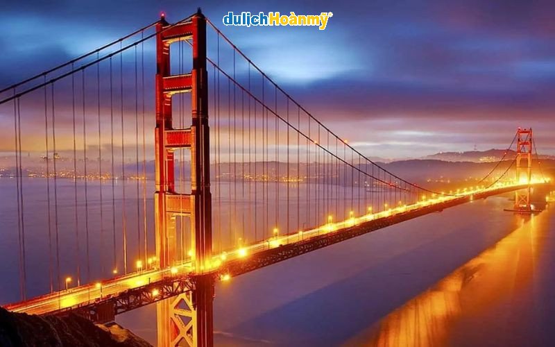 Cầu Cổng Vàng (Golden Gate Bridge) – biểu tượng nổi tiếng nhất của San Francisco