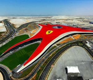 Công viên Ferrari World ở Abu Dhabi, điểm tham quan không thể bỏ qua khi du lịch các tiểu vương quốc Ả Rập