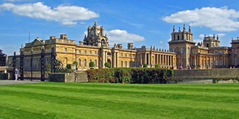 Cung điện Blenheim nguy nga - di sản kiến trúc của UK