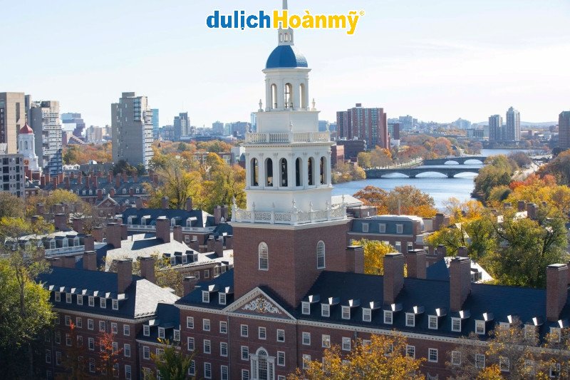 Bờ Đông Nước Mỹ Gồm Những Bang Nào? Khám Phá Toàn Diện Đại học Harvard ở Boston