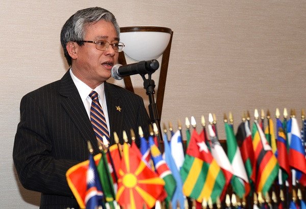 Đại sứ Phạm Quang Vinh gặp Phó Thống đốc Boyd Rutherford tại Annapolis
