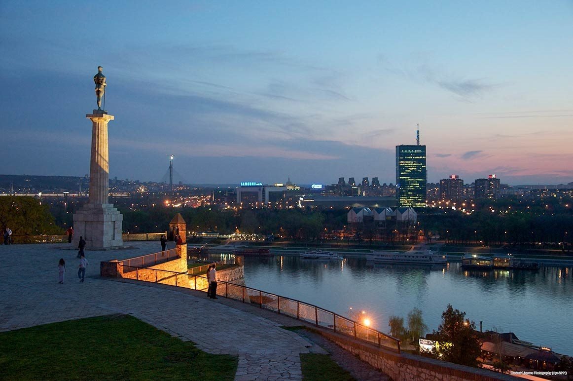 Serbia là Nước nào? Khám phá Cộng hòa Serbia Toàn diện Di tích lịch sử tại Serbia