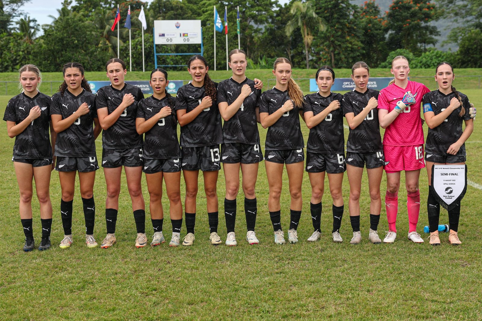 Đội tuyển nữ U16 New Zealand và New Caledonia trước trận bán kết căng thẳng, mở đường đến chung kết New Zealand vs Samoa.