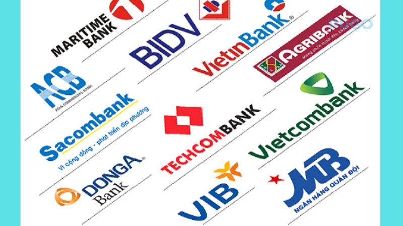 Giao dịch đổi tiền Trung Quốc sang tiền Việt tại quầy ngân hàng