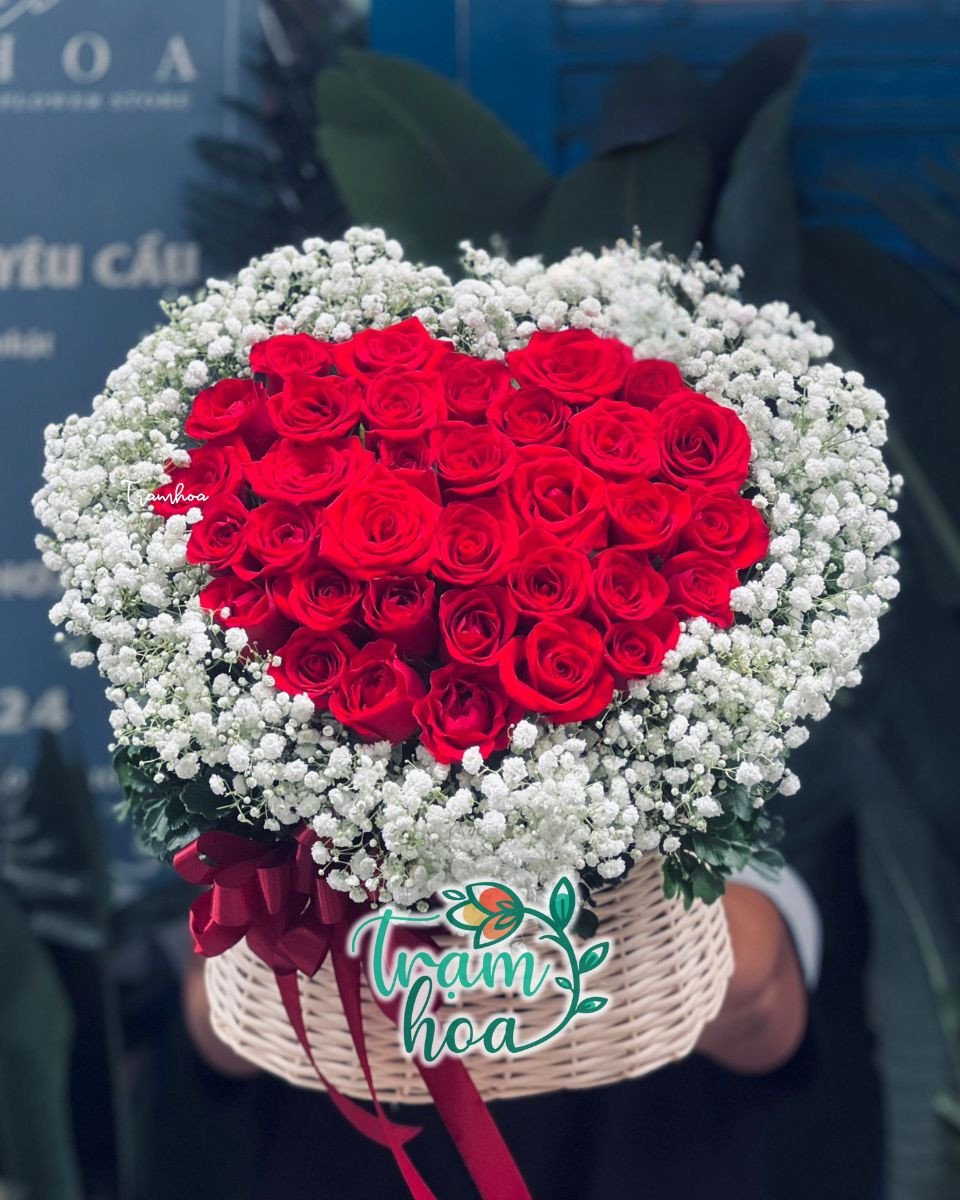 Giỏ hoa hồng mừng kỷ niệm ngày cưới đẹp