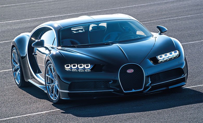 Hình ảnh Bugatti Chiron màu xanh đen mạnh mẽ, một trong những siêu phẩm có mức giá Bugatti cao ngất ngưởng
