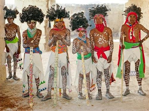 Hình ảnh người thổ dân Tarahumara, một trong các dân tộc bản địa đặc trưng của Mexico