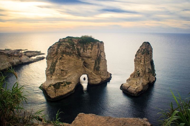 Khối đá Rauche Pigeon Rocks tại Beirut