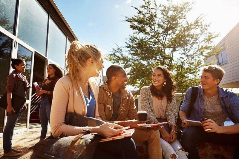 Khuôn viên trường đại học hiện đại tại New Zealand, minh chứng cho nền giáo dục hàng đầu của quốc gia thuộc châu nào.