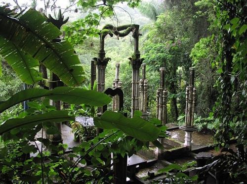 Mexico là Nước Nào? Thông Tin Chi Tiết Về Quốc Gia Đa Sắc Màu Kiến trúc cổ điển mang dấu ấn Tây Ban Nha tại một thành phố lịch sử của Mexico