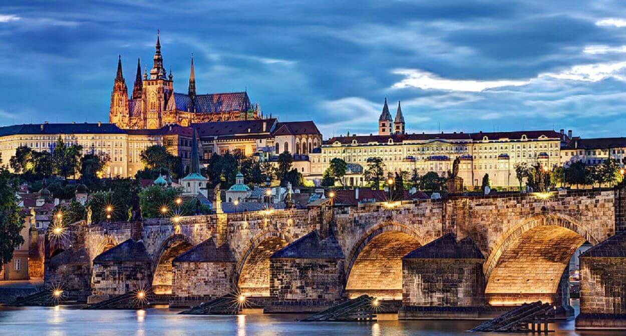 Lâu đài Prague hùng vĩ, biểu tượng lịch sử của Czech Republic