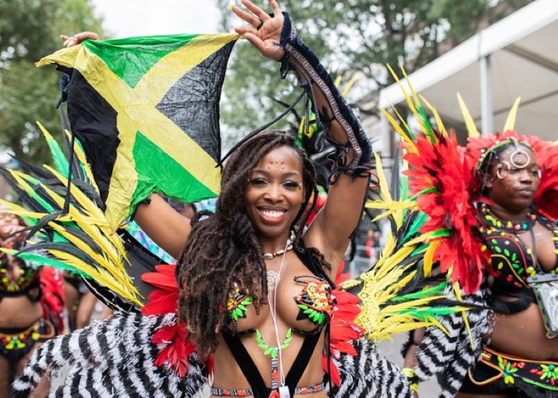 Lễ hội Carnival Mombasa rực rỡ sắc màu ở đất nước Nam Phi