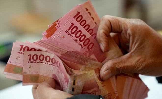 Lưu ý khi đổi tiền để tránh nhận phải tiền giả hoặc tỷ giá bất lợi