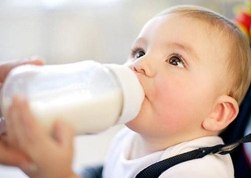 Ly sữa Aptamil Profutura số 2 thơm ngon, bổ dưỡng cho trẻ 1-2 tuổi