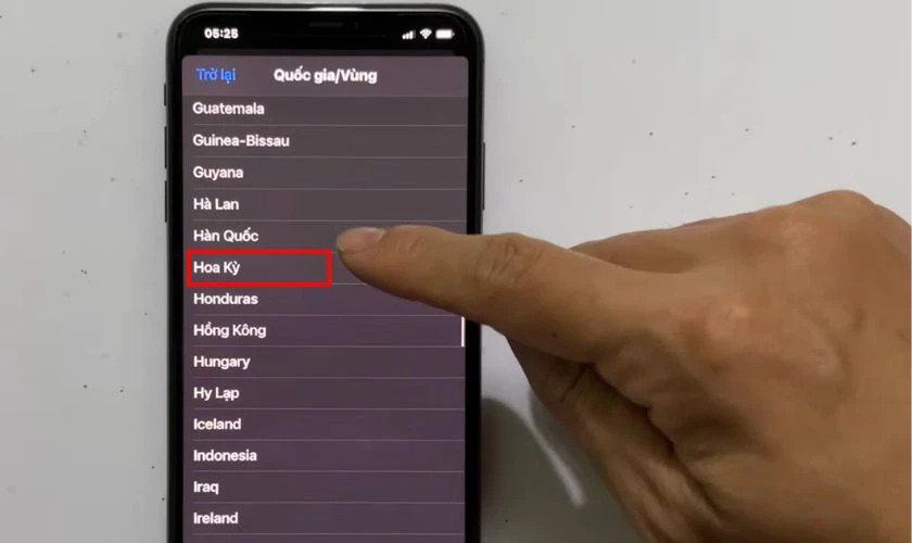 Màn hình chọn quốc gia United States để đổi khu vực App Store