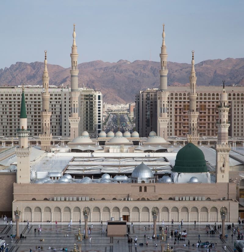 Nhà thờ Hồi giáo Al-Masjid An-Nabawi ở Medina, Saudi Arabia