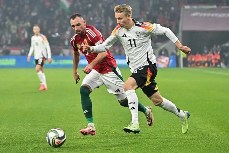 Pha phạt đền kịch tính trong diễn biến chính đội tuyển Đức gặp Hungary
