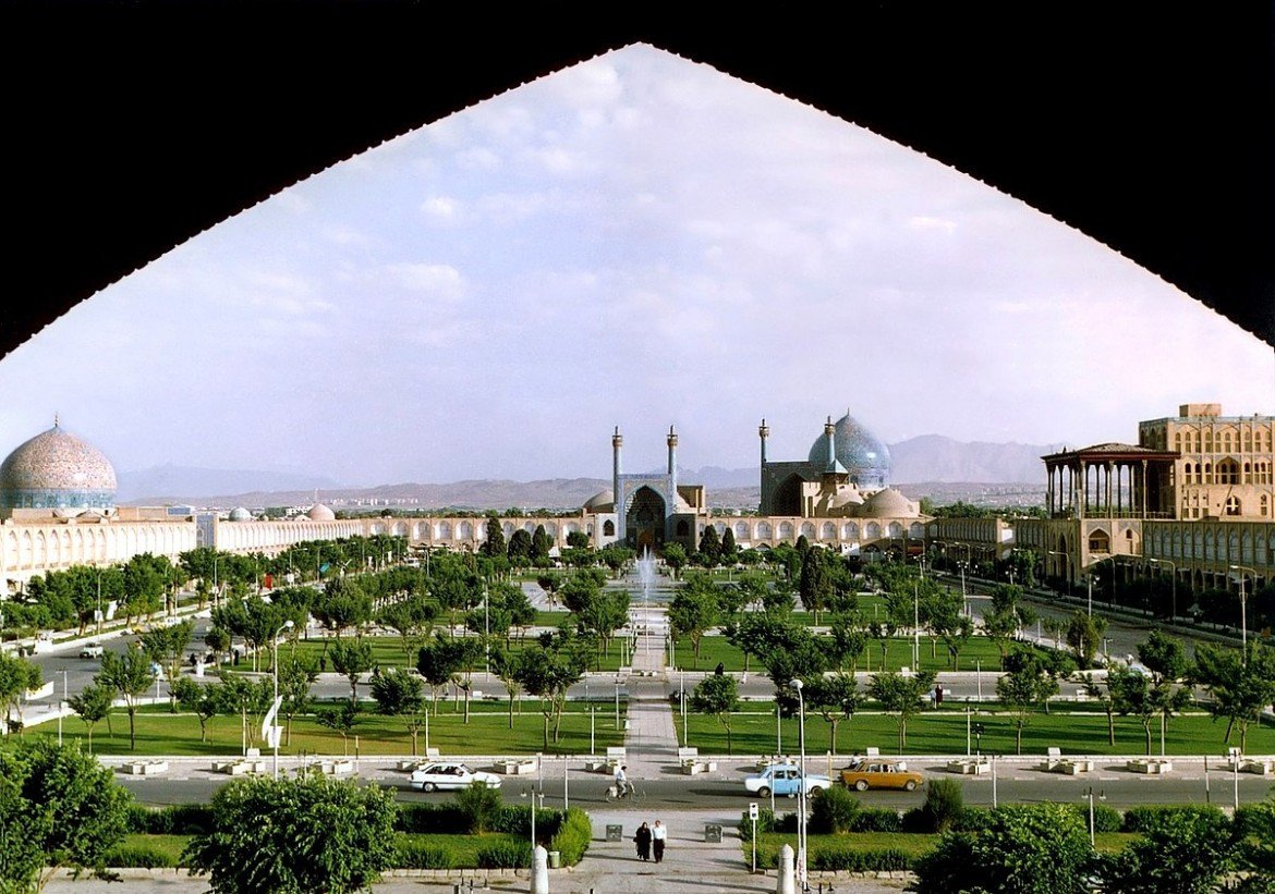 Quảng trường Naqsh-e Jahan ở Isfahan, trung tâm lịch sử Ba Tư