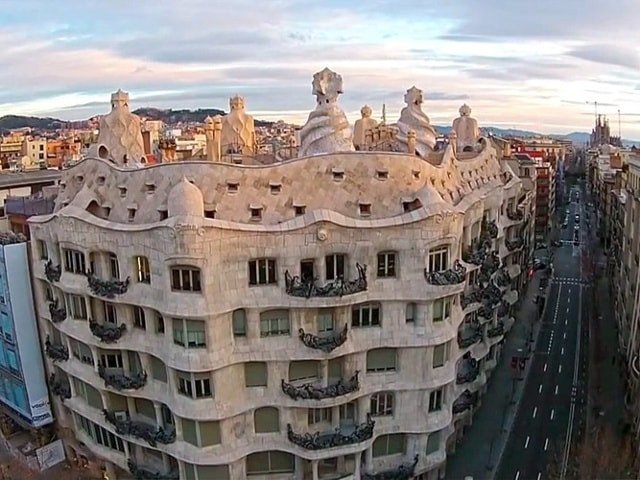 Tác phẩm kiến trúc độc đáo của Antoni Gaudí tại Barcelona, dấu ấn nghệ thuật của xứ Catalan.