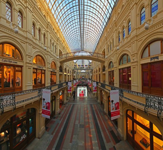 Trung tâm mua sắm GUM với kiến trúc tráng lệ ở Moscow