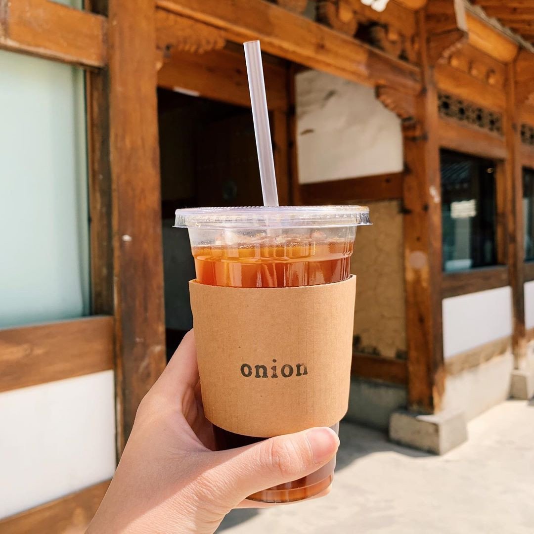 Cafe và đồ uống của Hàn Quốc có giá khoảng 13.000 - 16.000 Won/cốc