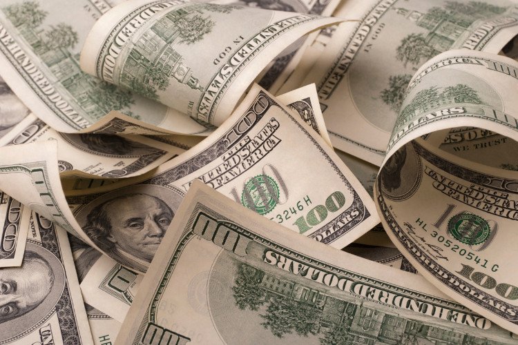 Cận cảnh mặt sau tờ tiền Đô la Mỹ 100 USD
