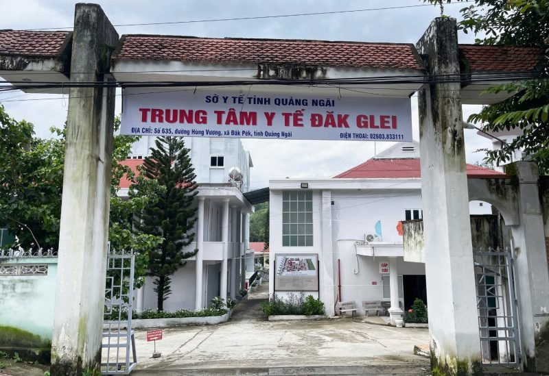 Cổng vào Trung tâm Y tế Đăk Glei