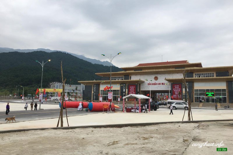 Cửa khẩu Chi Ma và Ái Điểm