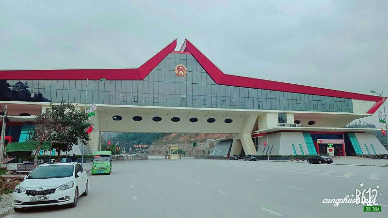 Cửa khẩu Hữu Nghị - một cửa khẩu quốc tế lớn