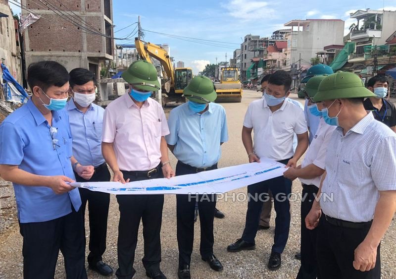 Khu Tái Định Cư A51 Vĩnh Niệm: Cập Nhật Tiến Độ Quan Trọng Đồng chí Đỗ Mạnh Hiến kiểm tra thực địa dự án giải phóng mặt bằng đường Hồ Sen – Cầu Rào 2, liên quan đến khu tái định cư A51 Vĩnh Niệm