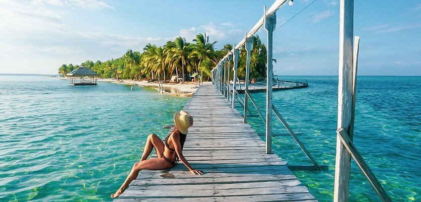 Du khách check-in trên đảo Palawan, một điểm đến nổi tiếng ở Philippines xa Việt Nam