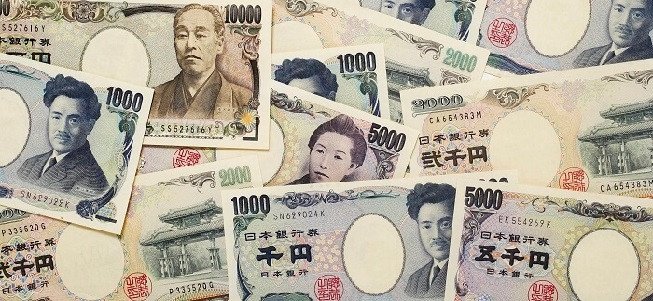 Hình ảnh các tờ tiền giấy Yên Nhật Bản và mệnh giá 2000 yên