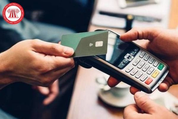Hình ảnh tài liệu với dấu mộc và chữ ký