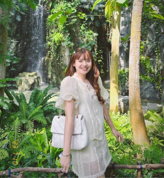 Khoảng cách Việt Nam Đài Loan: Du khách check-in tại Đài Loan sau chuyến bay ngắn