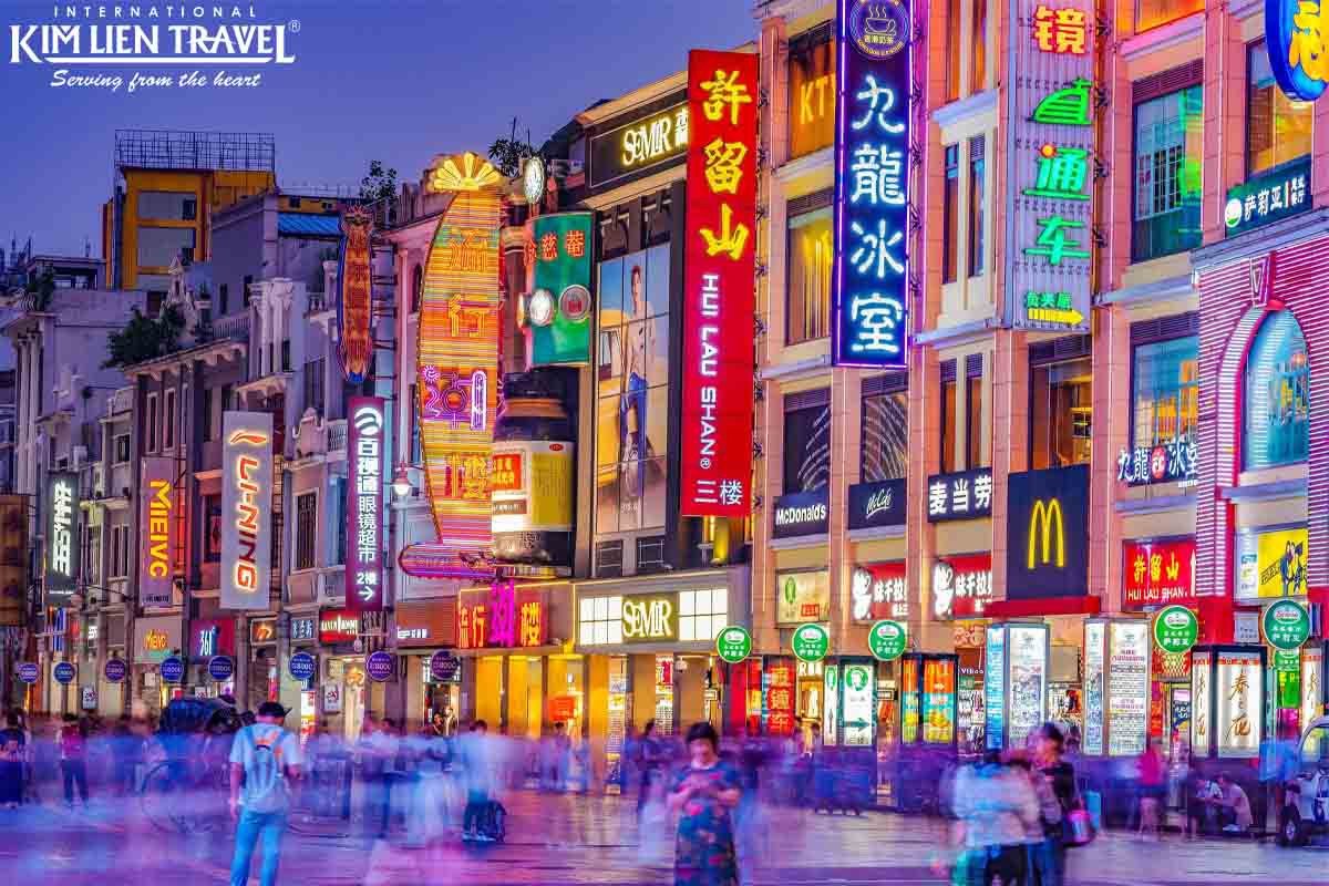 Khu mua sắm sầm uất tại Quảng Châu