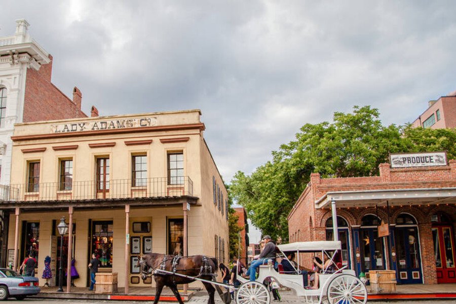 Khu phố cổ Old Sacramento với kiến trúc độc đáo, điểm nhấn văn hóa cho cuộc sống định cư