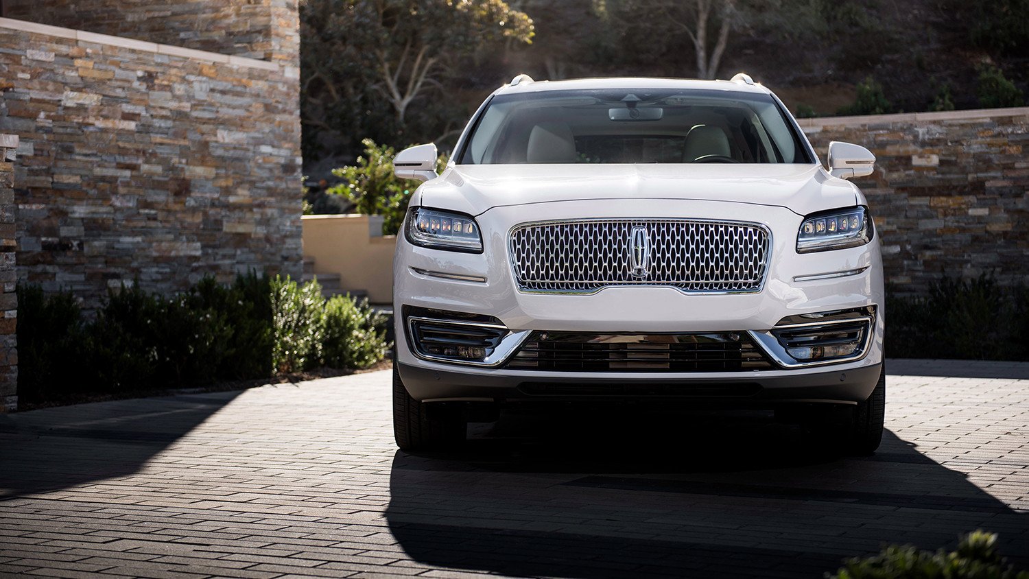 Mẫu xe Lincoln Aviator hiện đại, biểu tượng sự sang trọng của Mỹ