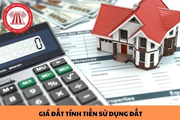 Người dân tìm hiểu về các quy định mới về giá đất tái định cư theo Luật Đất đai 2024