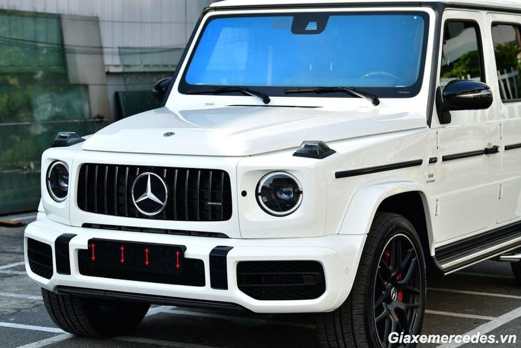 Phần đầu xe G63 AMG với lưới tản nhiệt Panamericana