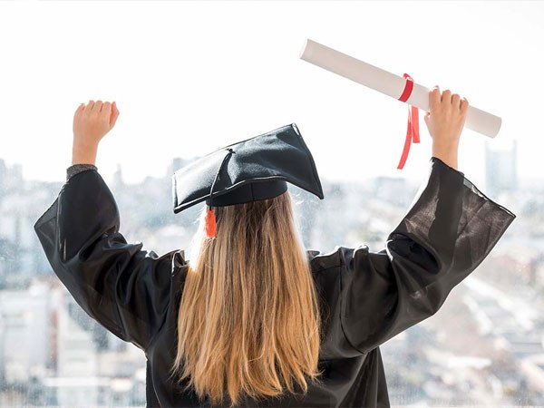 Sinh viên quốc tế học tập tại Canada, mở ra cơ hội định cư lâu dài