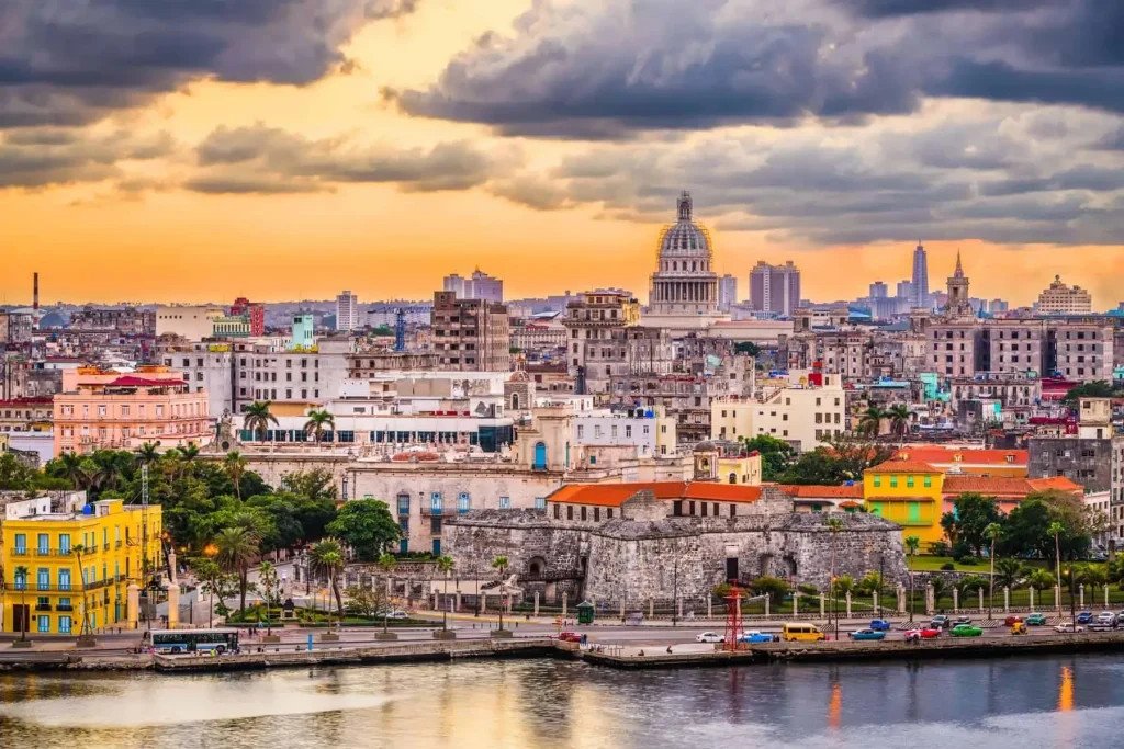 Thủ đô Havana cổ kính, điểm đến không thể bỏ lỡ khi vượt quãng đường từ Việt Nam đến Cuba