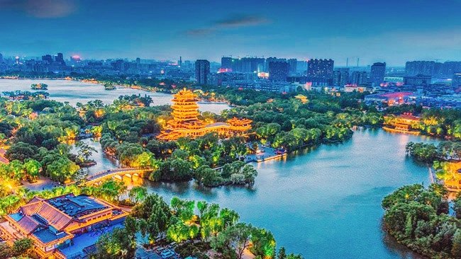 Toàn cảnh Hồ Đại Minh
