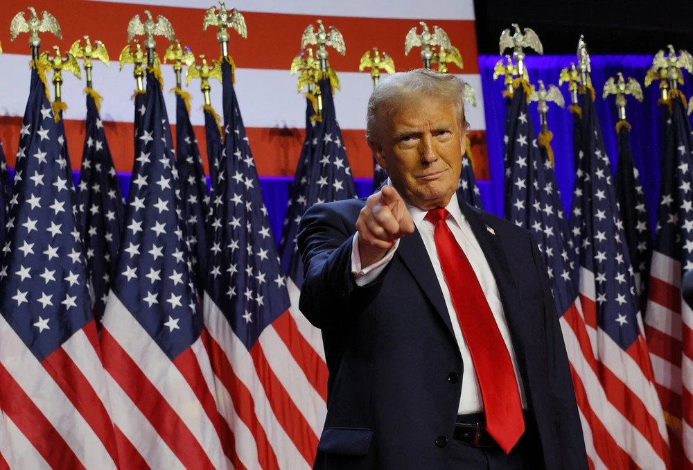 Tổng thống nước Mỹ Donald Trump phát biểu tại Florida sau chiến thắng bầu cử.
