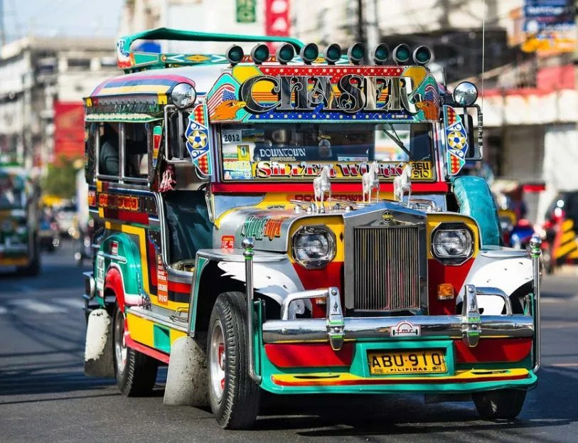 Xe Jeepney rực rỡ sắc màu, phương tiện công cộng đặc trưng giúp bạn khám phá Philippines