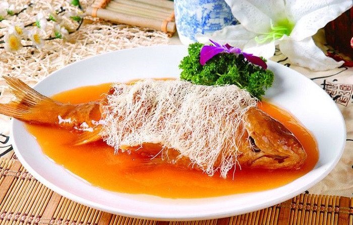 Cá chép xào mì chua ngọt, đặc sản Hà Nam