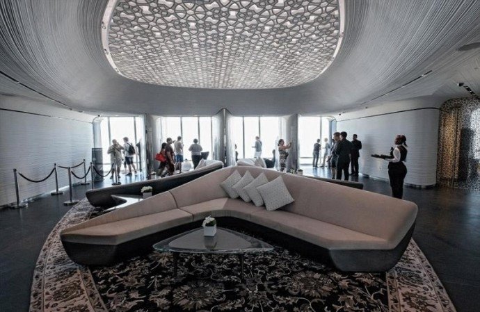 Đài quan sát cao nhất thế giới tại tầng 148 của Burj Khalifa